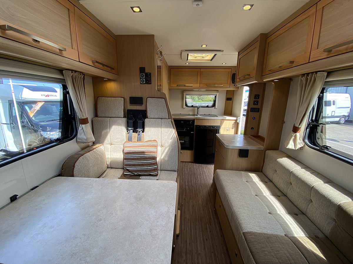 Elddis Autoquest 130 thumbnail 2