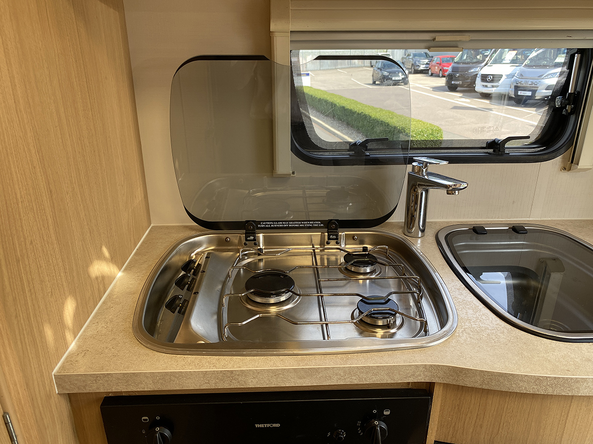 Elddis Autoquest 130 thumbnail 4