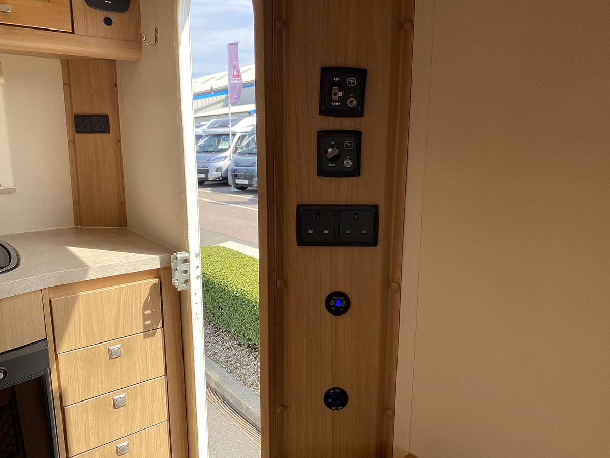 Elddis Autoquest 130 thumbnail 51
