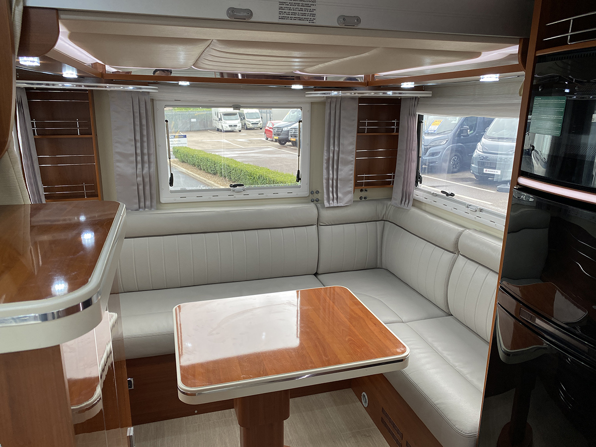 Mobilvetta K-Yacht Teknoline 80 thumbnail 3