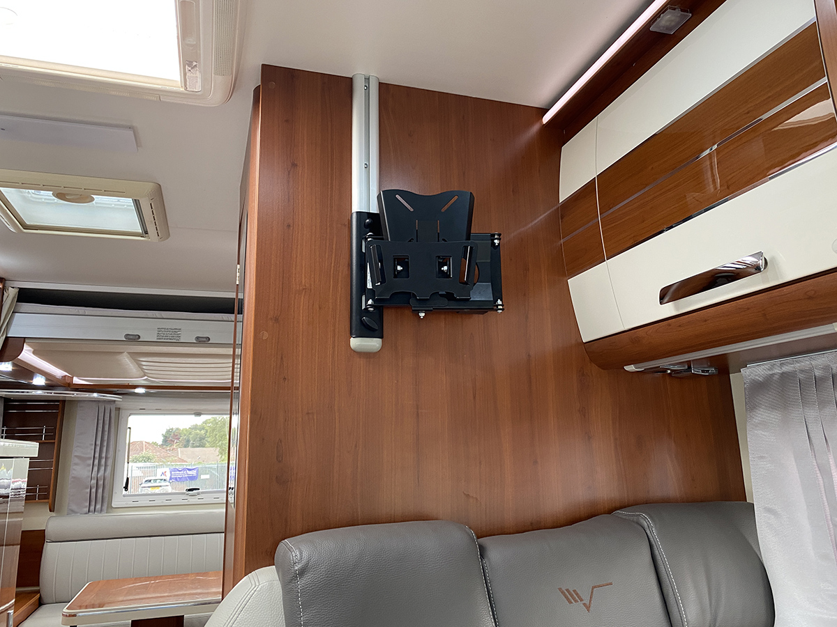 Mobilvetta K-Yacht Teknoline 80 thumbnail 5