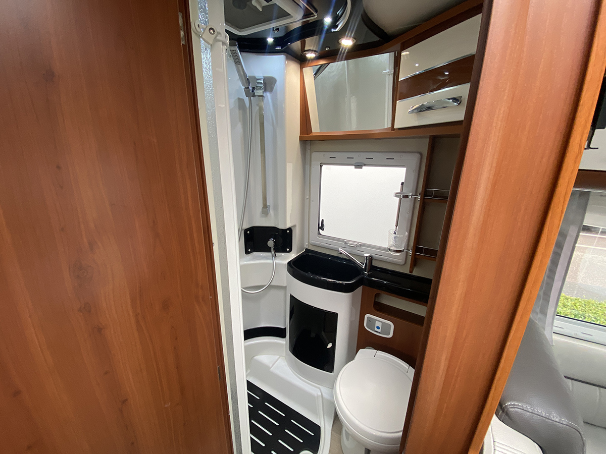 Mobilvetta K-Yacht Teknoline 80 thumbnail 9