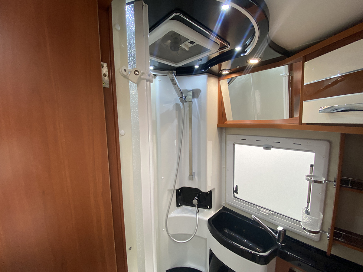 Mobilvetta K-Yacht Teknoline 80 thumbnail 11