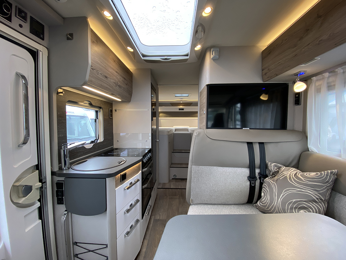 Hymer Exsis 580 thumbnail 2