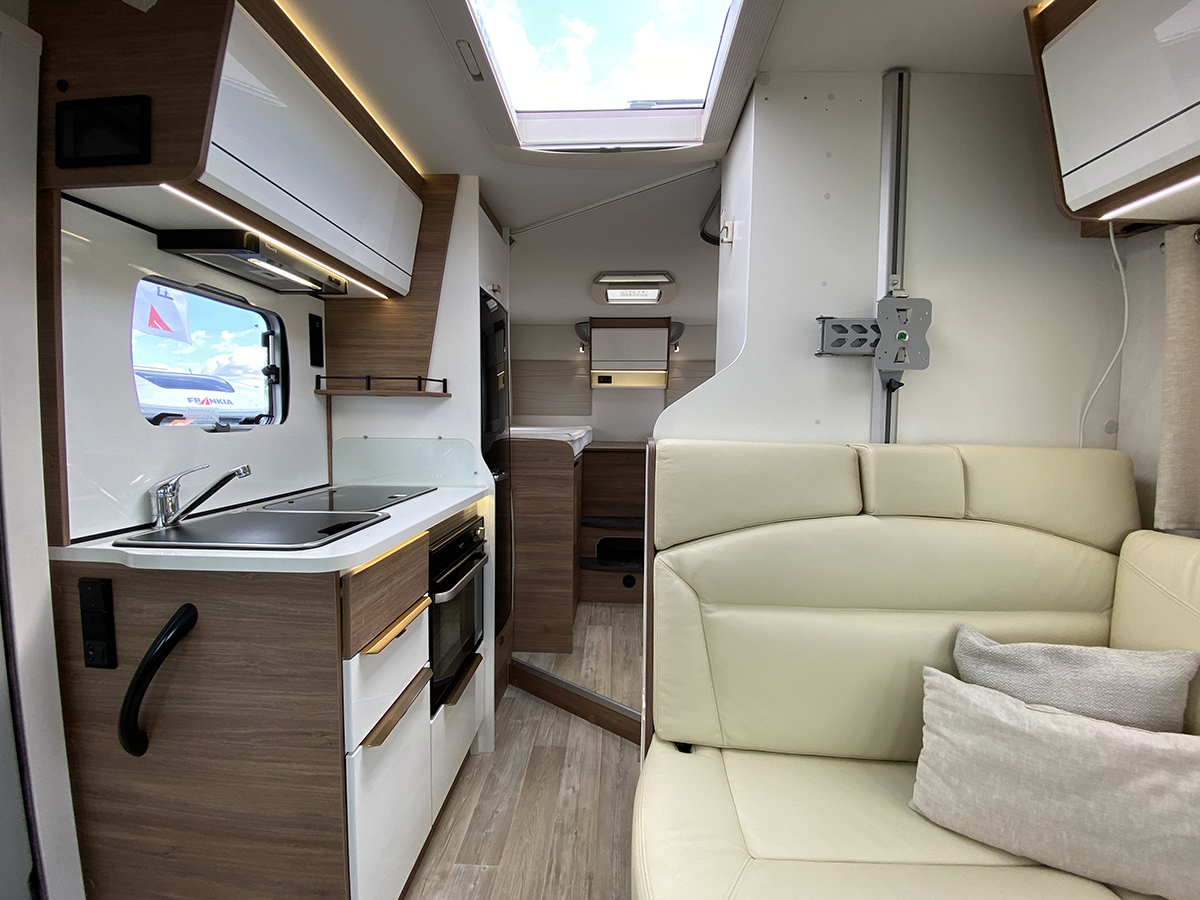 Pilote Essential G650 GJ Exclusive Edition thumbnail 2