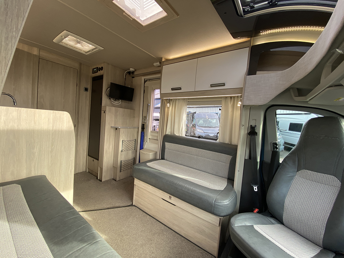 Auto-Trail F-Line F60 thumbnail 5