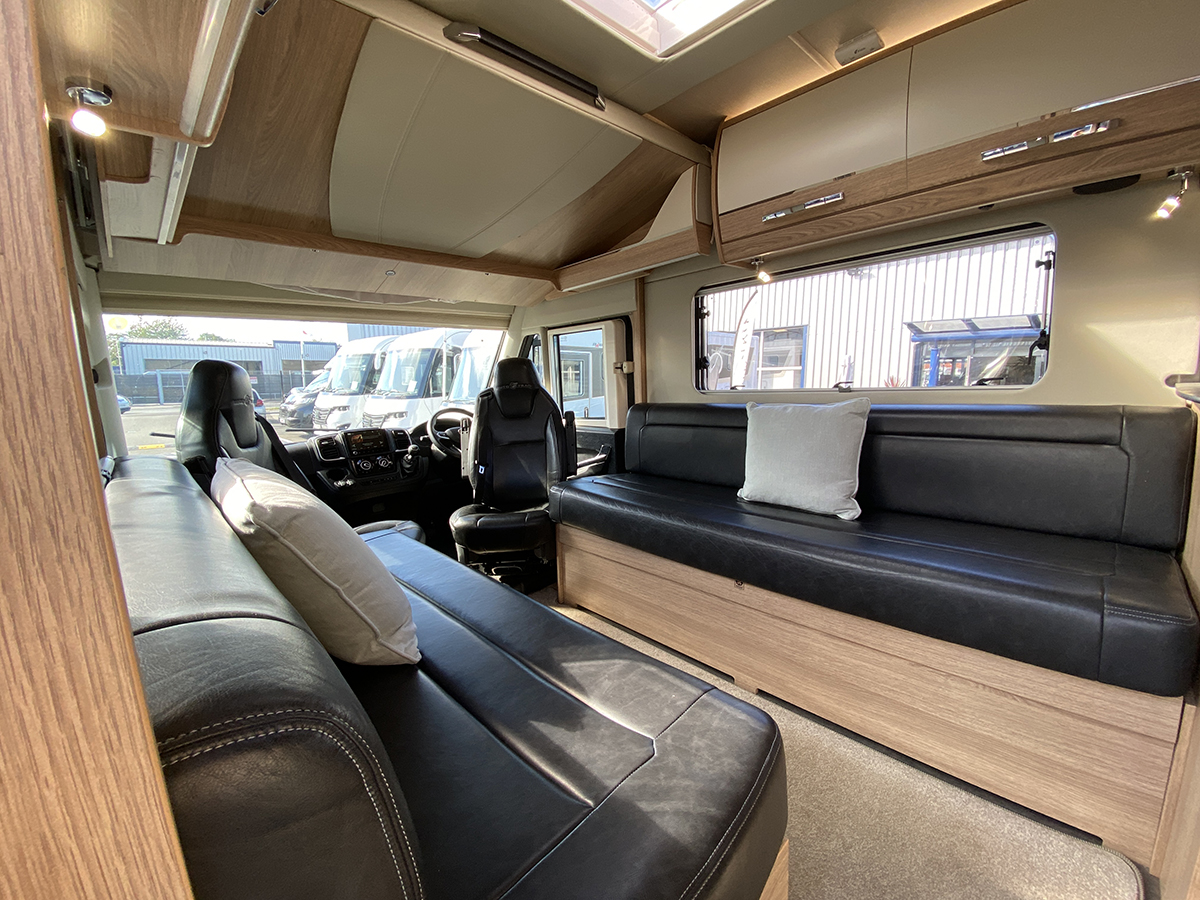 Auto-Trail Frontier Grande GF-70 thumbnail 4