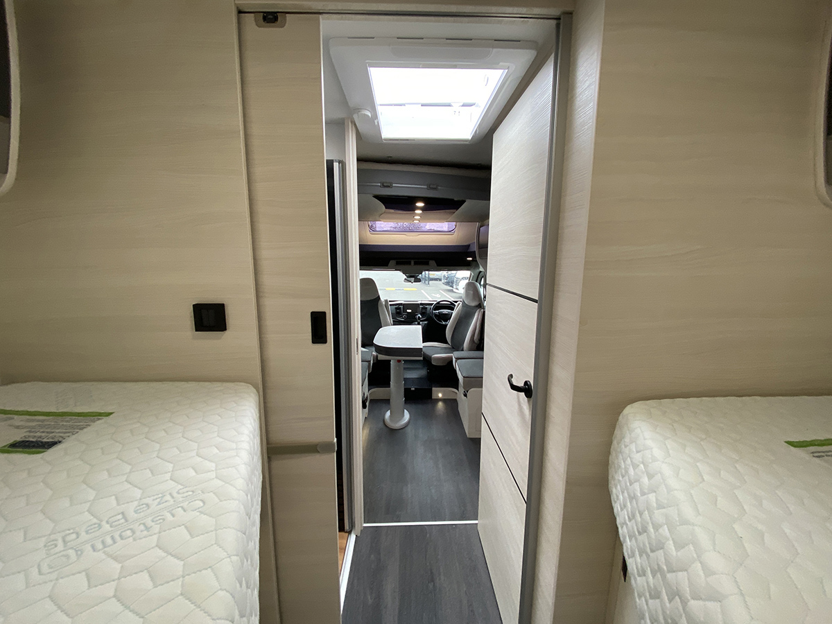 Chausson Titanium Ultimate 777 thumbnail 2